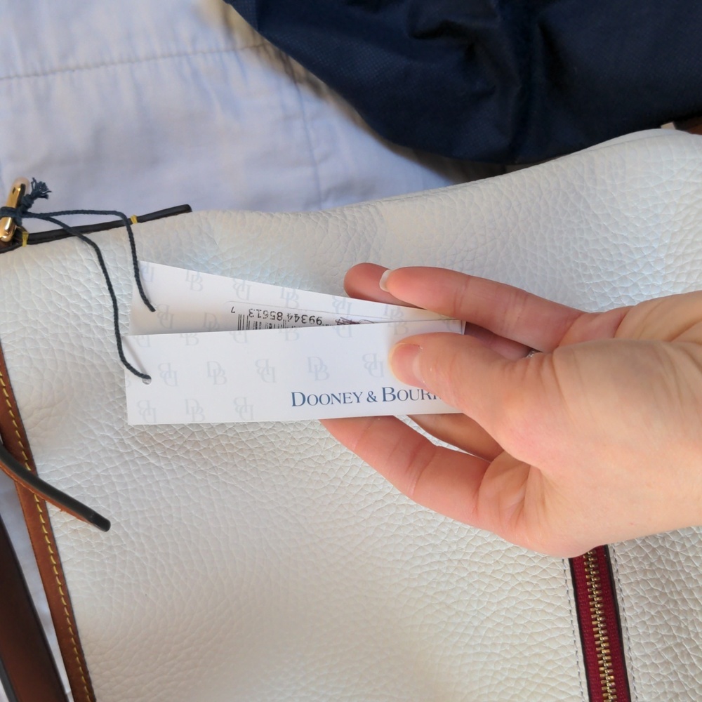 Dooney & Bourke - Picture 7 of 7